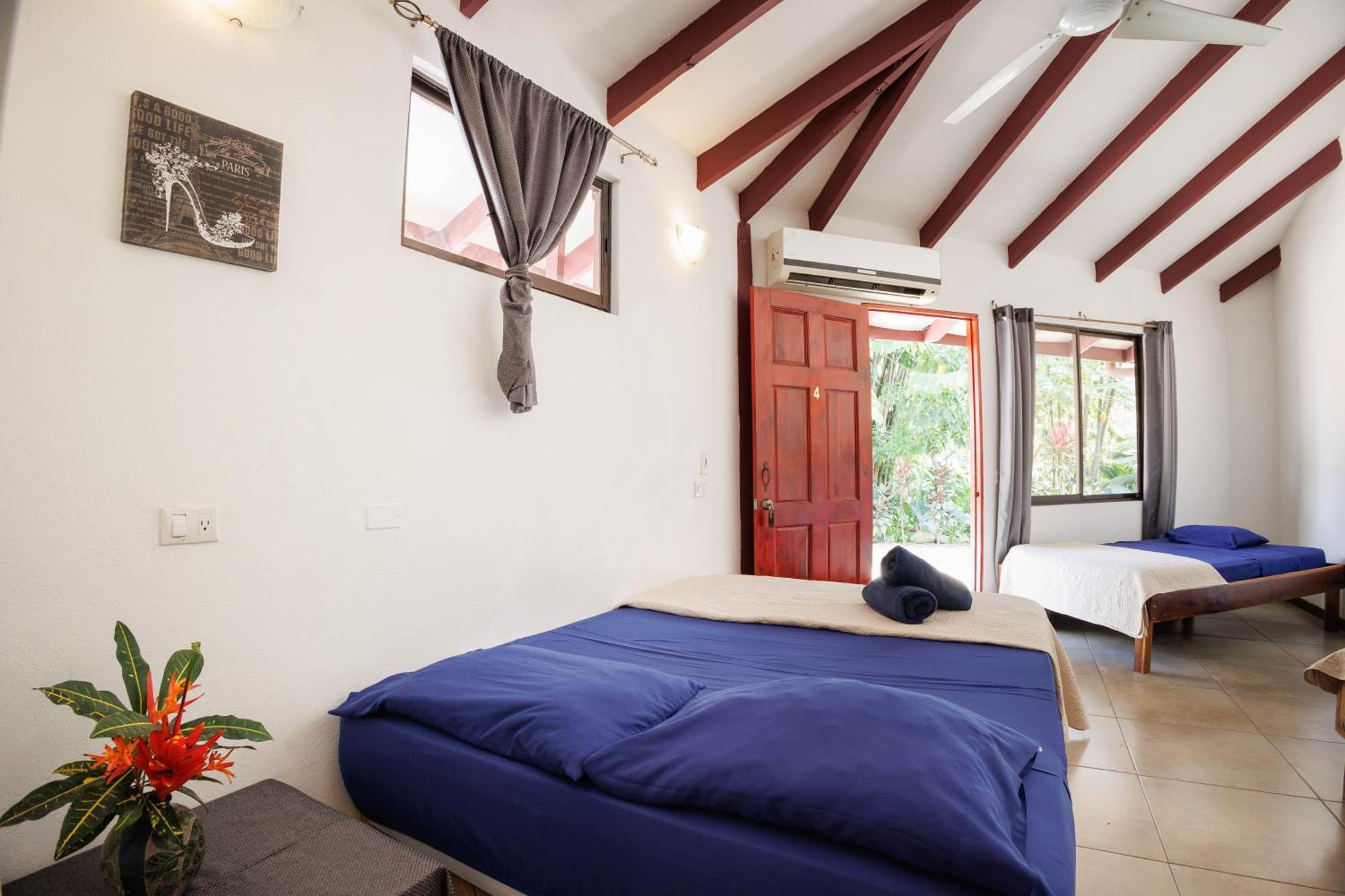 Bambutel Cocles Hotel Puerto Viejo de Talamanca