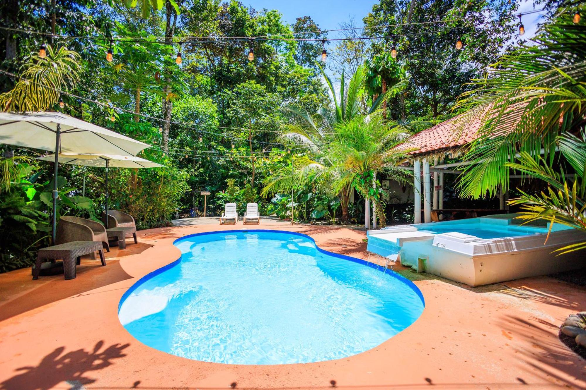 Hotel Bambutel Cocles Puerto Viejo de Talamanca