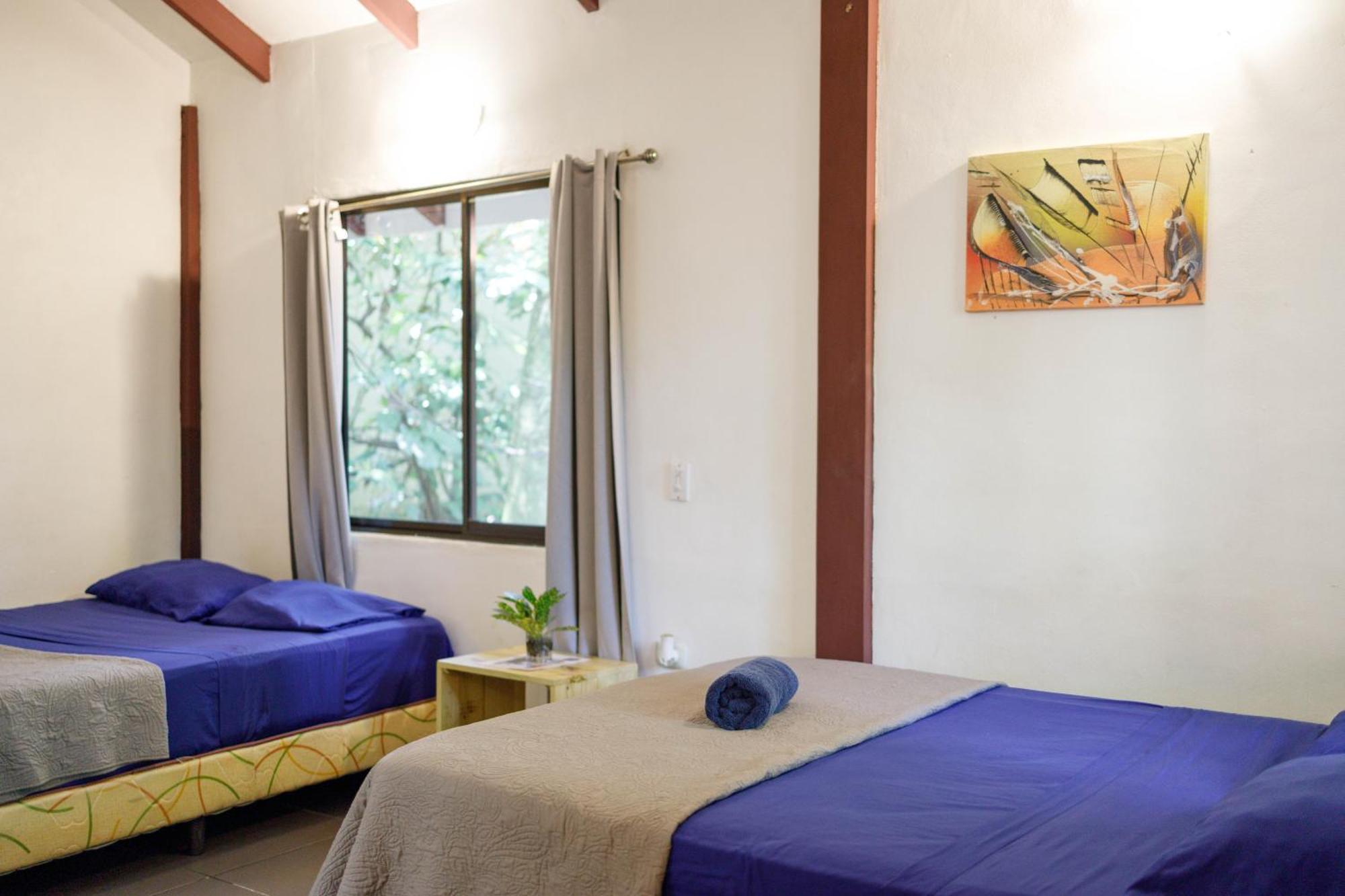 Bambutel Cocles Hotel *